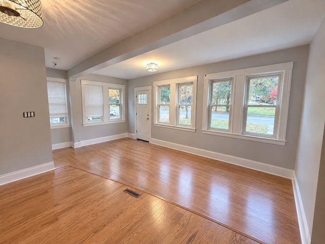 291 Washington St 1, Canton, MA 02021