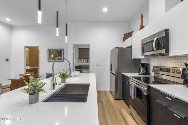 4220 N 32ND Street 32, Phoenix, AZ 85018