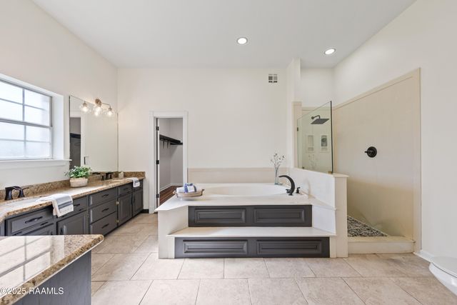 1124 Grand Anse Highway, Breaux Bridge, LA 70517