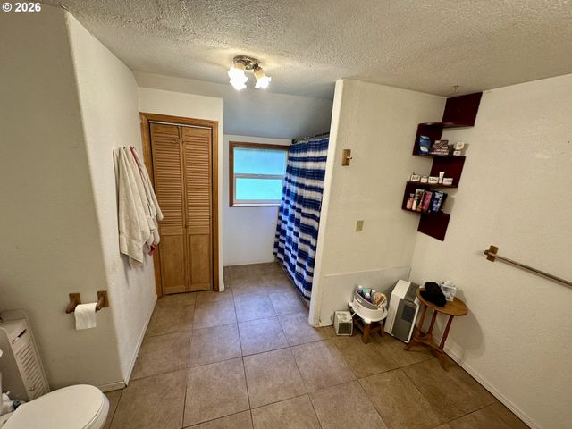 1910 OTTER SLOUGH Rd, Reedsport, OR 97467