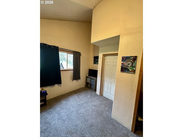 1910 OTTER SLOUGH Rd, Reedsport, OR 97467