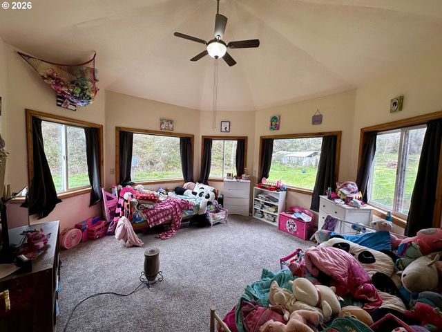 1910 OTTER SLOUGH Rd, Reedsport, OR 97467