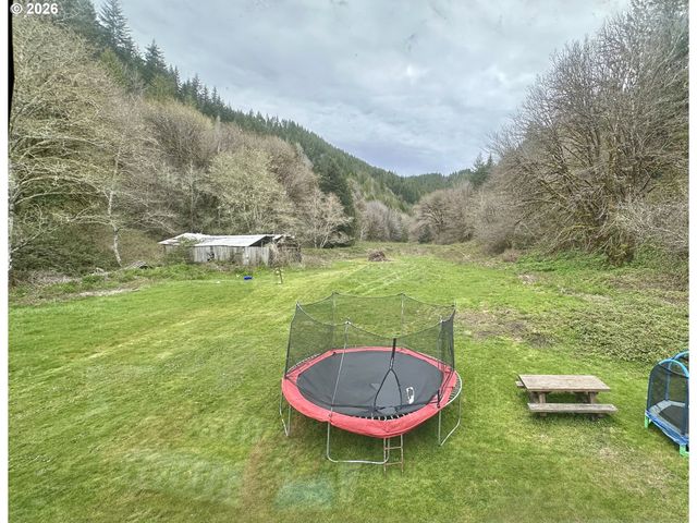 1910 OTTER SLOUGH Rd, Reedsport, OR 97467