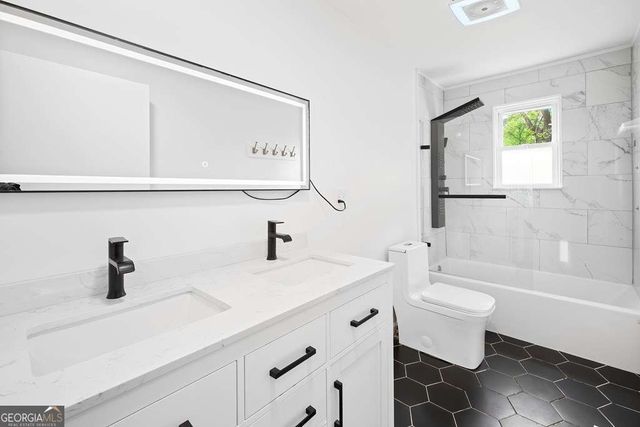 1243 Sycamore Street, Young Harris, GA 30582