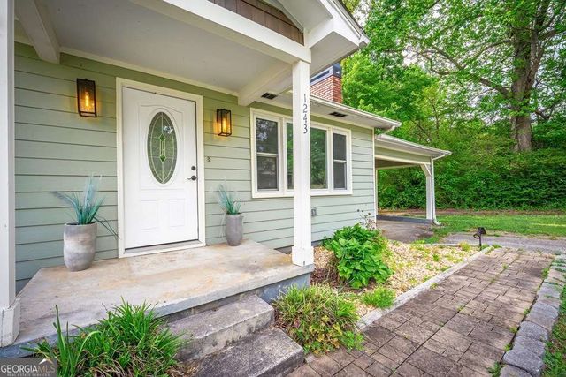 1243 Sycamore Street, Young Harris, GA 30582