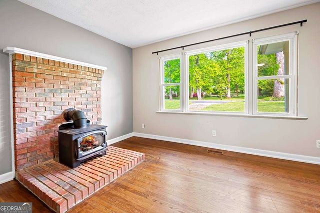 1243 Sycamore Street, Young Harris, GA 30582