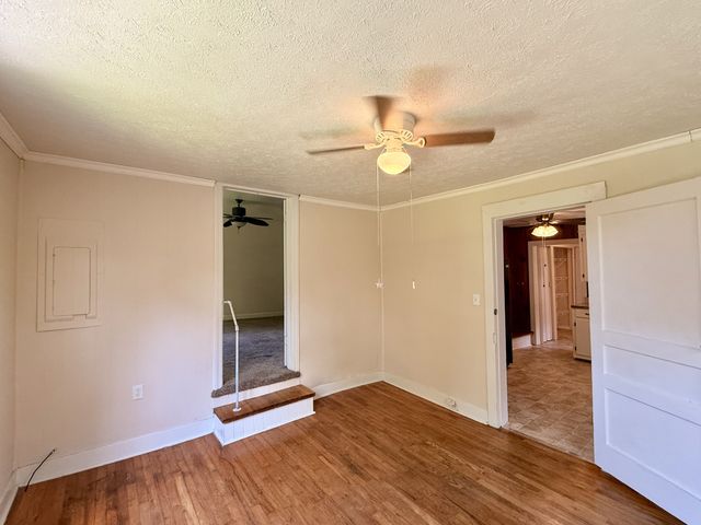 629 Martha Ave, Gallatin, TN 37066