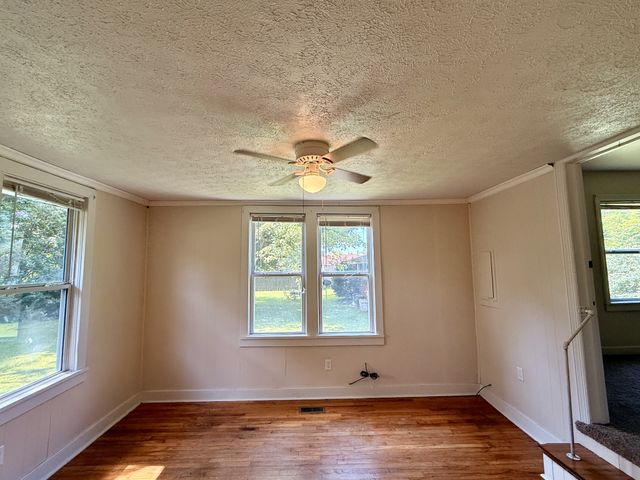 629 Martha Ave, Gallatin, TN 37066
