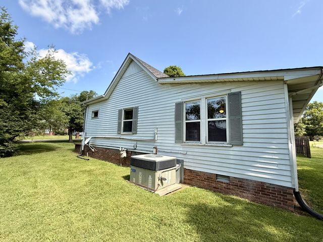 629 Martha Ave, Gallatin, TN 37066