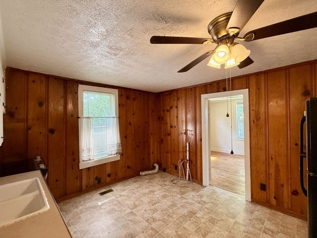 629 Martha Ave, Gallatin, TN 37066