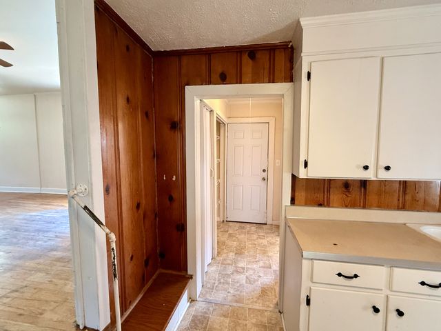 629 Martha Ave, Gallatin, TN 37066