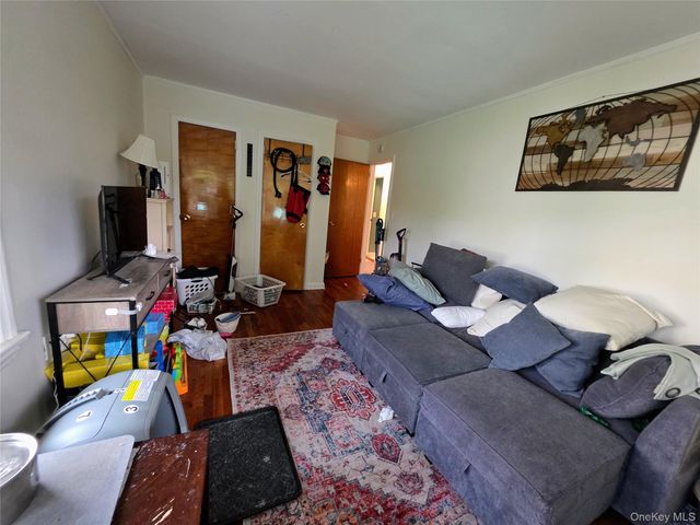 537 E Chester Street, Long Beach, NY 11561