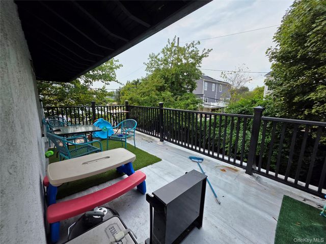 537 E Chester Street, Long Beach, NY 11561