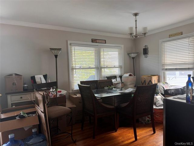 537 E Chester Street, Long Beach, NY 11561