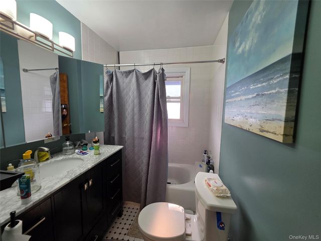 537 E Chester Street, Long Beach, NY 11561