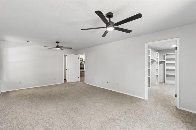 318 S Walnut Street, Apache, OK 73006
