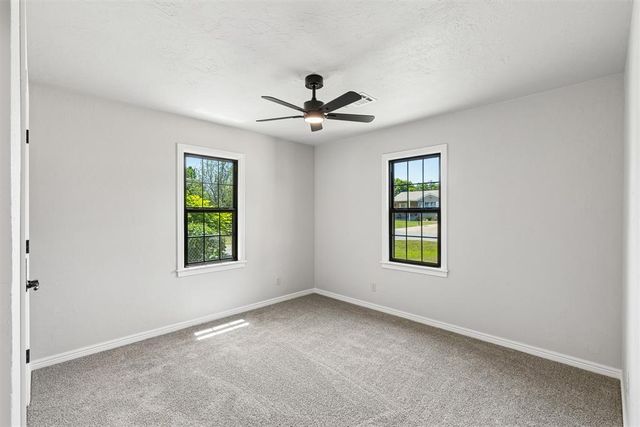 318 S Walnut Street, Apache, OK 73006