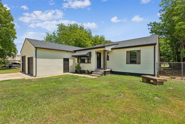 318 S Walnut Street, Apache, OK 73006
