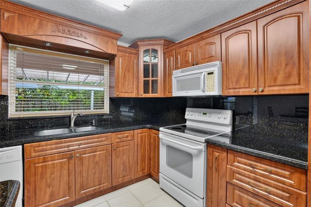 18253 SW 5th Street, Pembroke Pines, FL 33029