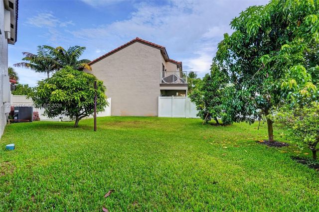 18253 SW 5th Street, Pembroke Pines, FL 33029