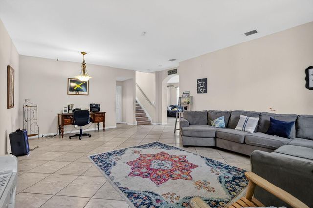 6720 Osage Circle, Greenacres, FL 33413