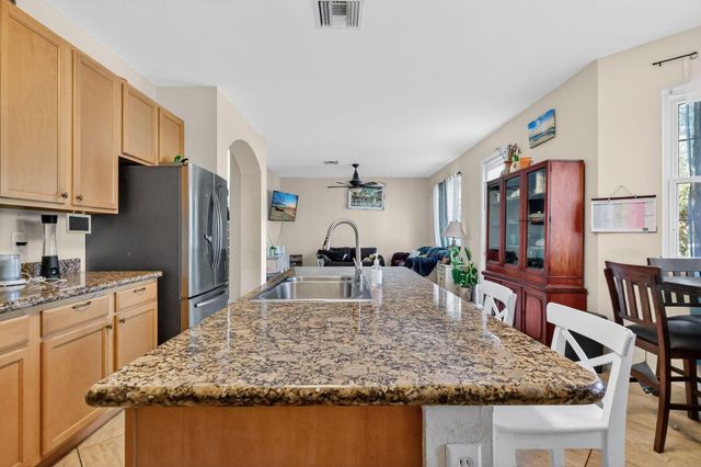 6720 Osage Circle, Greenacres, FL 33413