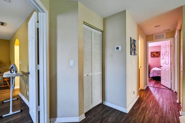 6720 Osage Circle, Greenacres, FL 33413