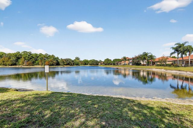 6720 Osage Circle, Greenacres, FL 33413