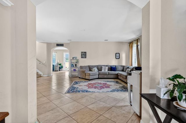 6720 Osage Circle, Greenacres, FL 33413