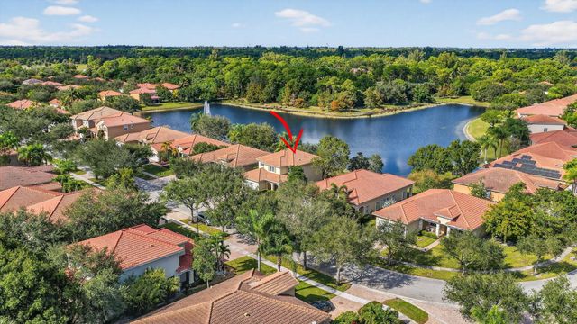 6720 Osage Circle, Greenacres, FL 33413