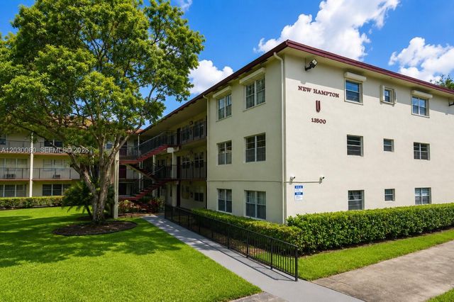 13500 SW 1st Street 114U, Pembroke Pines, FL 33027