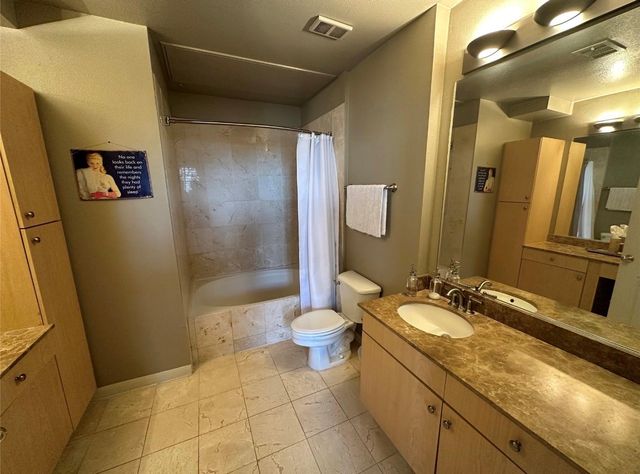 3225 Turtle Creek Boulevard 1117, Dallas, TX 75219