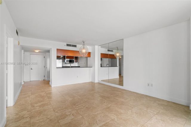 1800 N Bayshore Dr 1208, Miami, FL 33132