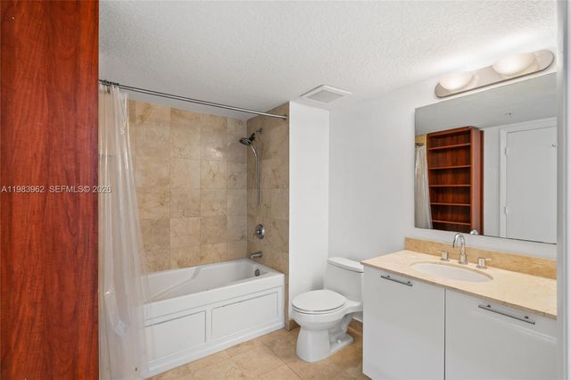 1800 N Bayshore Dr 1208, Miami, FL 33132