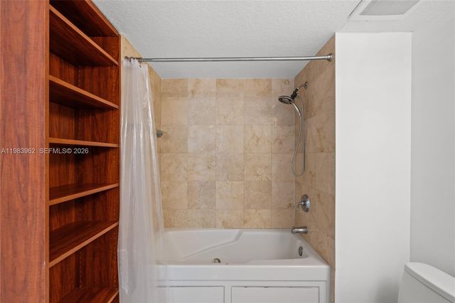 1800 N Bayshore Dr 1208, Miami, FL 33132