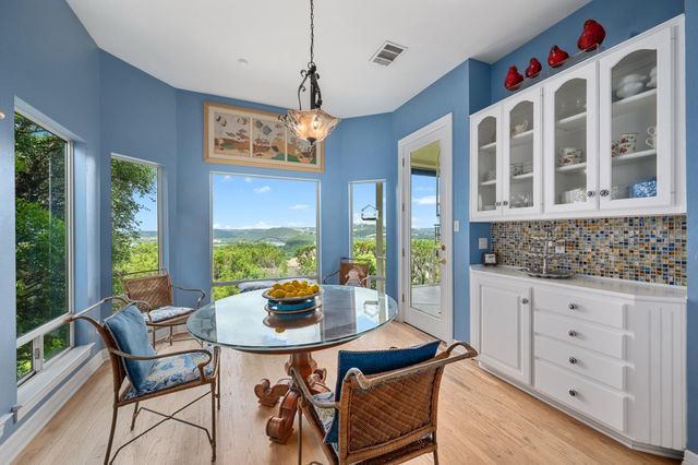5806 Westslope CV, Austin, TX 78731