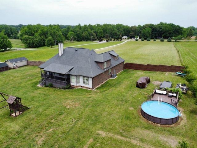 473 Meadow Road, Inman, SC 29349