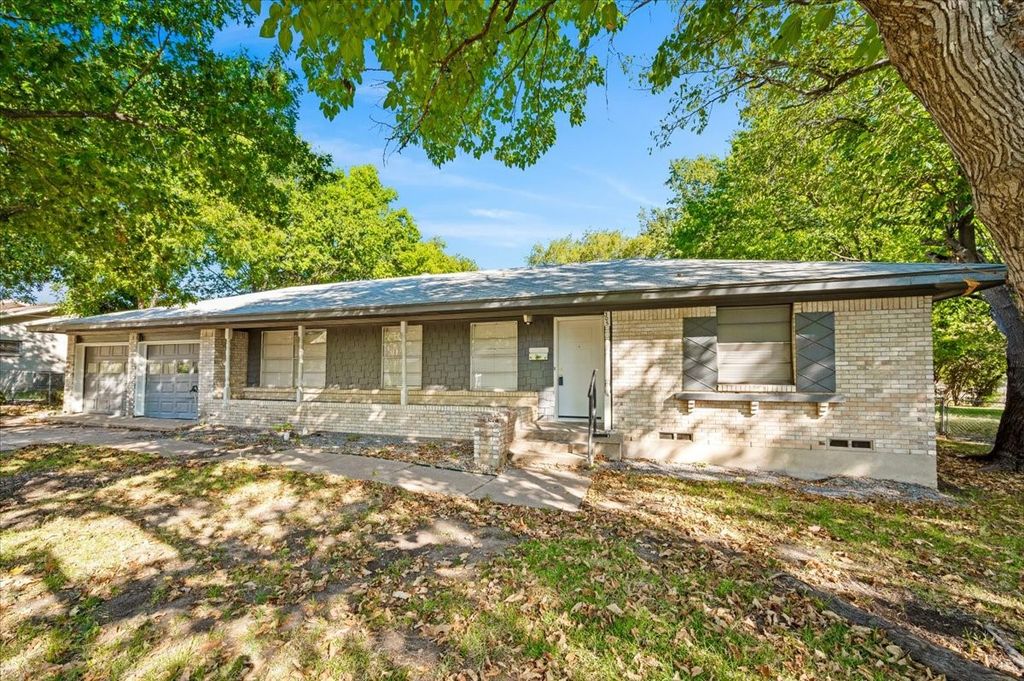 305 Valleyglen Drive, Desoto, TX 75115 — photo 4