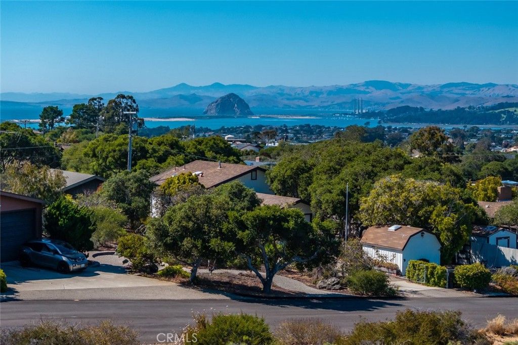 Image 2 of property listing at 2680 Cottontail Lane, Los Osos, CA 93402