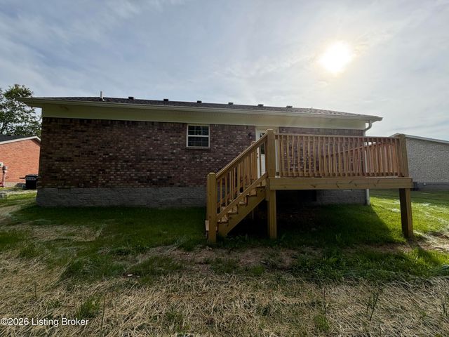 119 Quiet Springs Dr, Bardstown, KY 40004