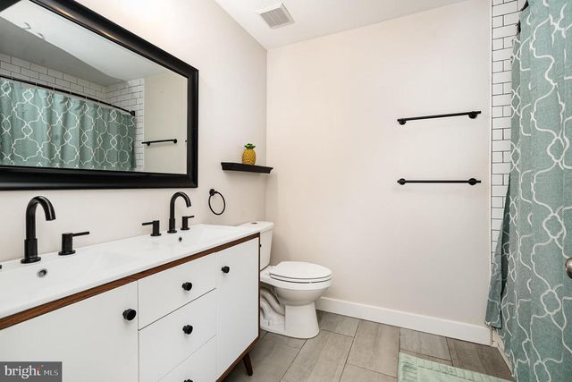 15425 BEACHVIEW DR, Dumfries, VA 22025