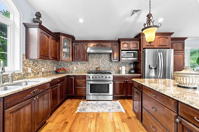 1298 Rebecca Rd, Dighton, MA 02764