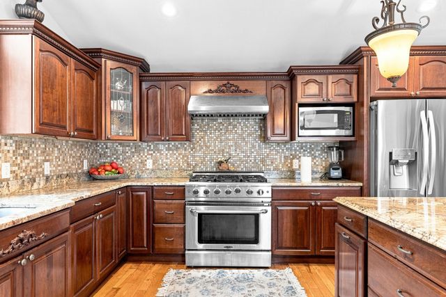 1298 Rebecca Rd, Dighton, MA 02764