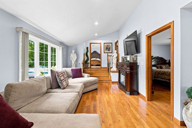 1298 Rebecca Rd, Dighton, MA 02764