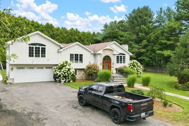 1298 Rebecca Rd, Dighton, MA 02764