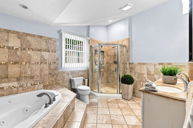 1298 Rebecca Rd, Dighton, MA 02764