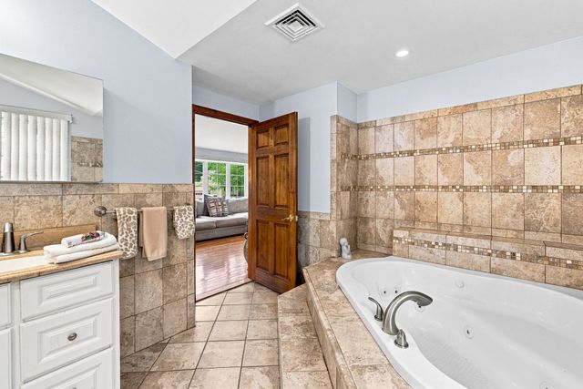 1298 Rebecca Rd, Dighton, MA 02764
