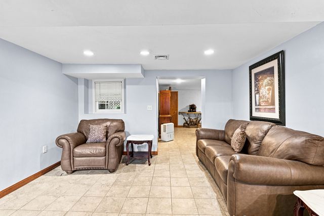 1298 Rebecca Rd, Dighton, MA 02764