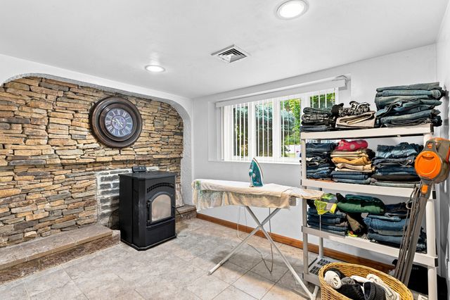1298 Rebecca Rd, Dighton, MA 02764