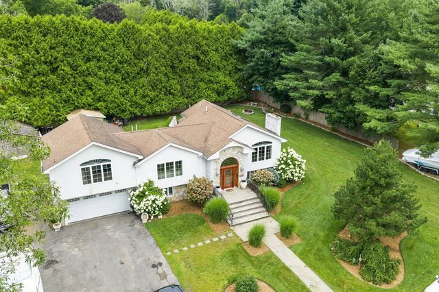 1298 Rebecca Rd, Dighton, MA 02764